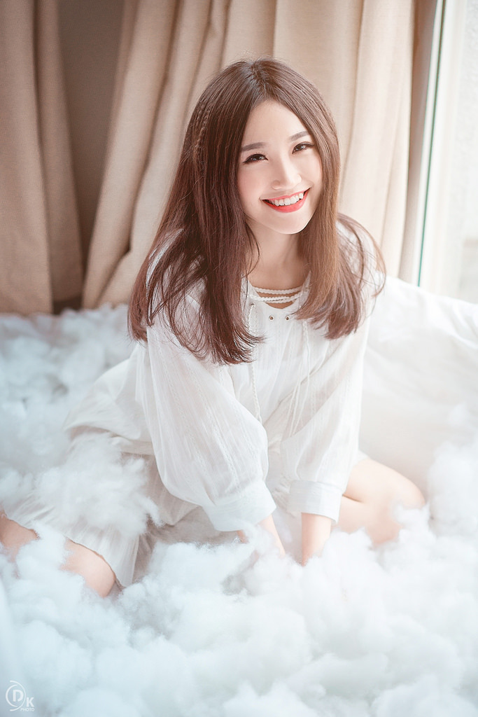被迫做女同学的脚奴